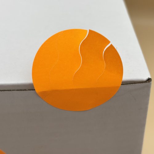 SECURITY PERFORATION 35mm körcímke BIZTONSÁGI bevágás (2000 db /40gy)  - Fluo NARANCS