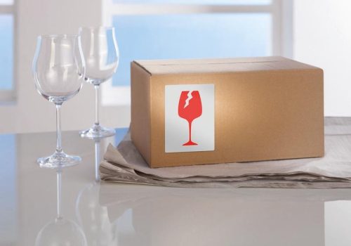 Avery piktogram Törékeny, óvatosan kezelendő! 74x100mm (7251)