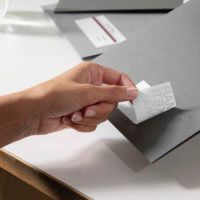 AVERY univerzális visszaszedhető etikett