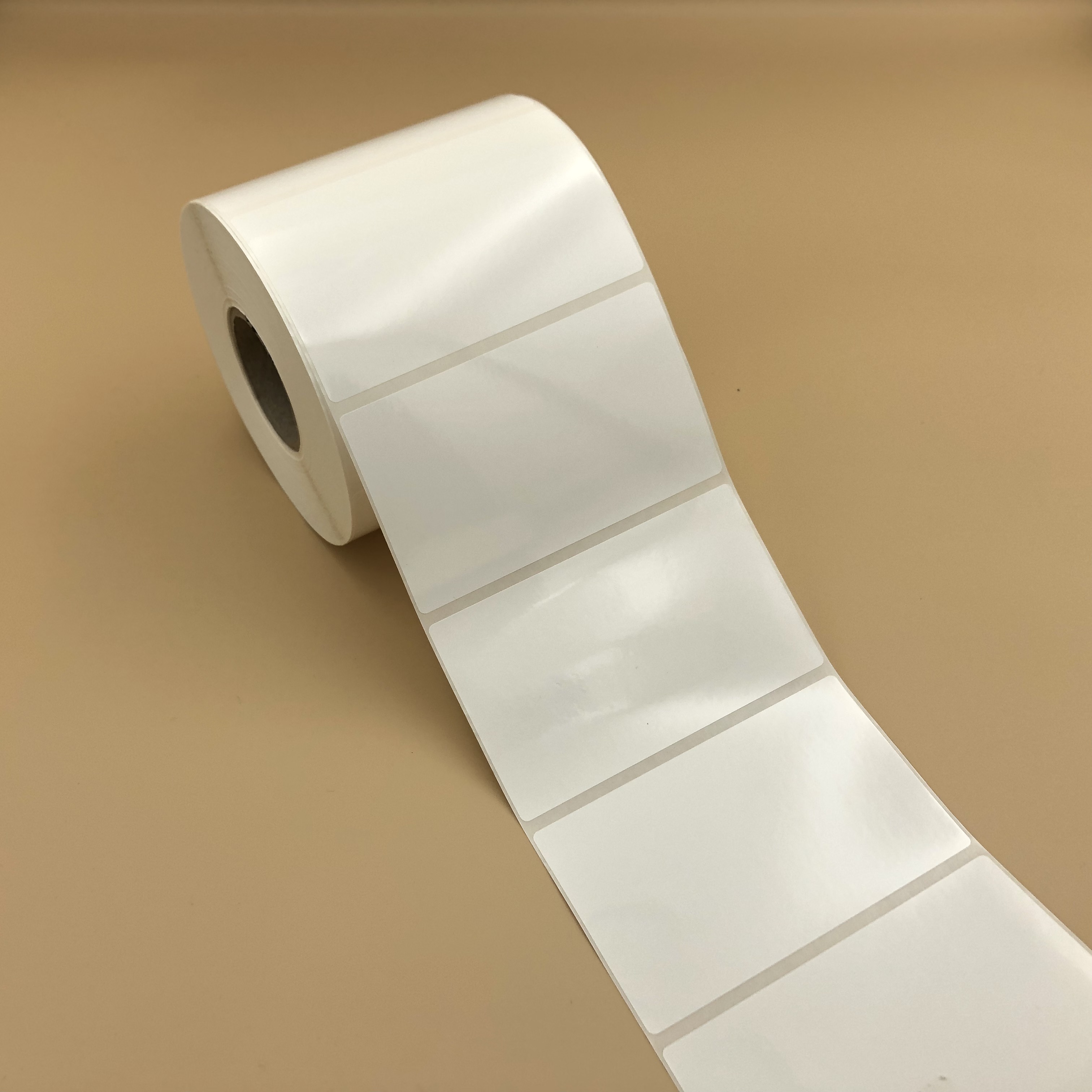 PP WHITE - POLYPROPYLENE MŰANYAG CÍMKE